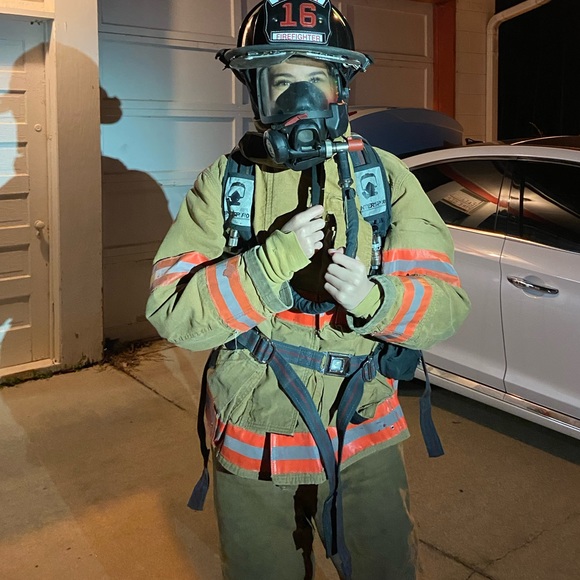 Meet your Posher, Linds - Picture 3 of 8